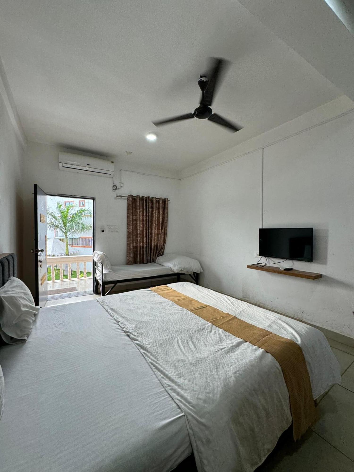Vasant Vihar Resort Kevadia Dış mekan fotoğraf